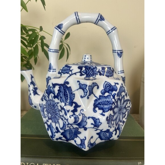 Other - Vintage Large Ornate Blue & White Chinoiserie Geometric Asian Orient 11” Teapot